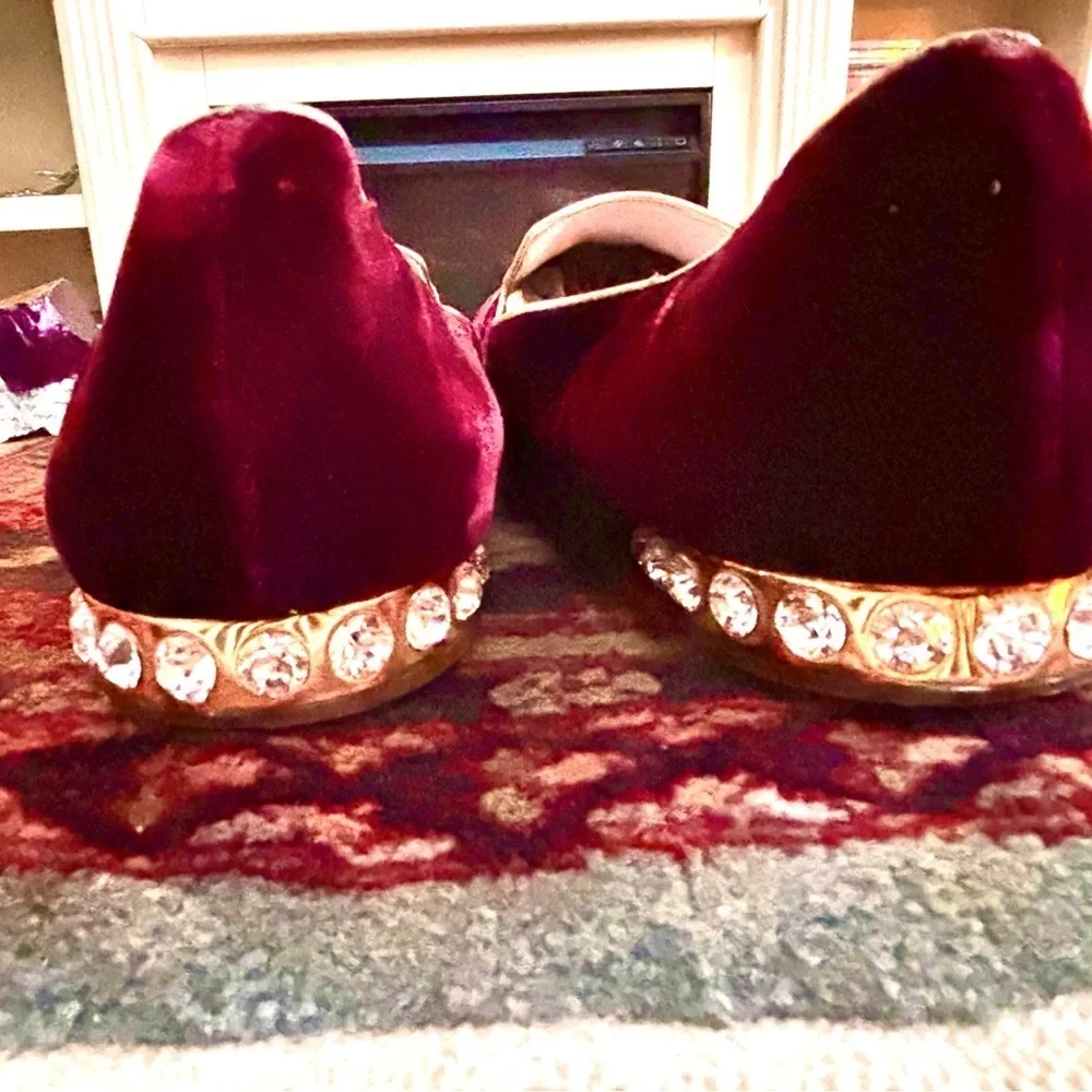 Miu Miu x Prada 👑✨ Vintage Burgundy Velvet Crest Smoking Slippers